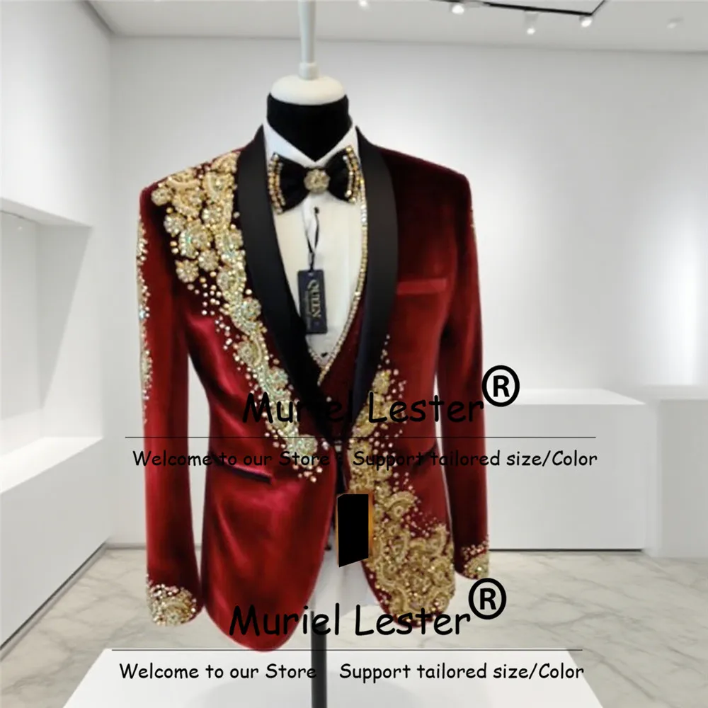 

Сверкающие золотые костюмы с камнями и бисером, мужские костюмы для свадьбы, индивидуальные комплекты из 3 предметов, однобортные пиджаки для выпускного вечера, мужские модные смокинги