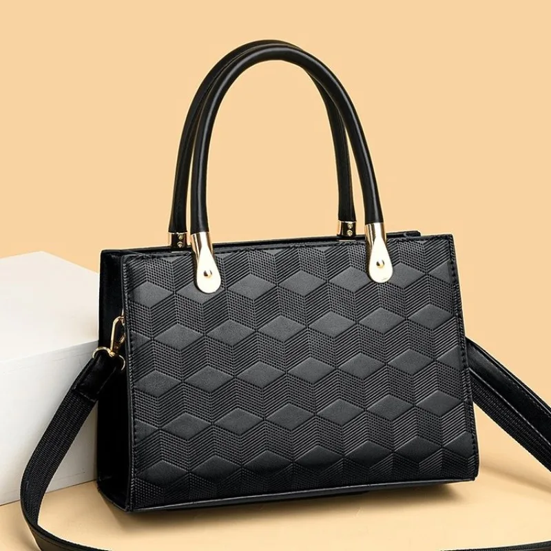 

Stylish Elegant Diaper Bags Women's Luxury Crossbody Bag Minimalist Designer Shoulder Bag Simple Leather Large Capacity Tote