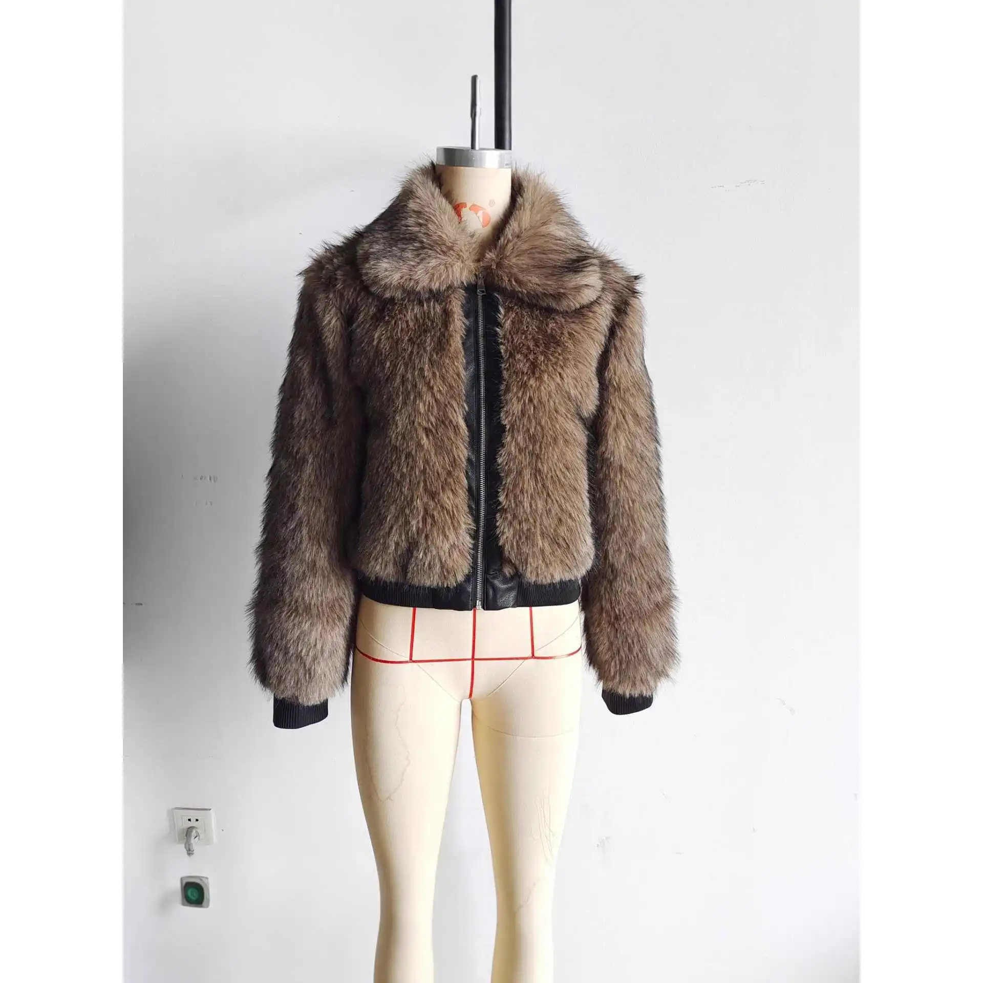 冬用ジャケット コート トップ ターンダウンカラー 長袖 ジッパー フェイクレザー レディース 高級 グラス パッチワーク