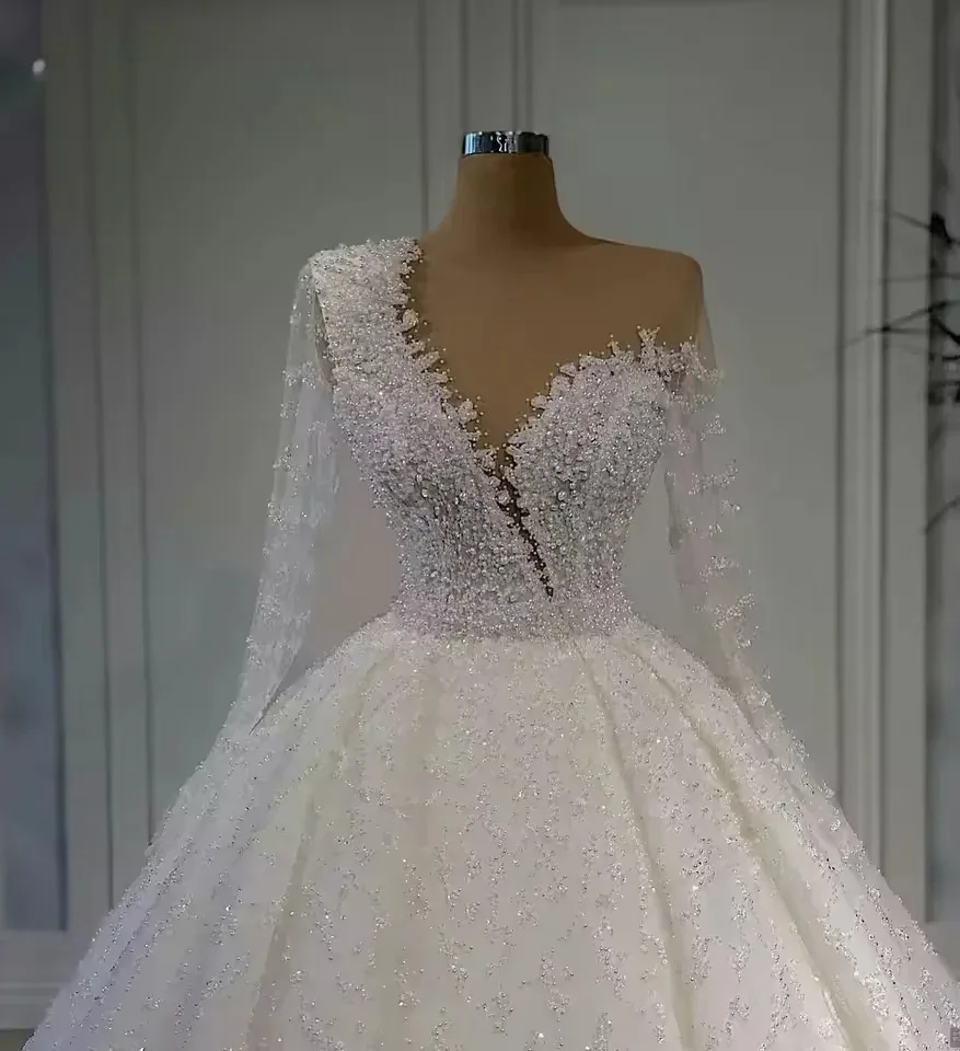 Customized Women 2026 Beaded Wedding Dresses Sheer Neck Lace Long Sleeve Bridal Gowns Arabic Dubai Sequined Vestido De Novia
