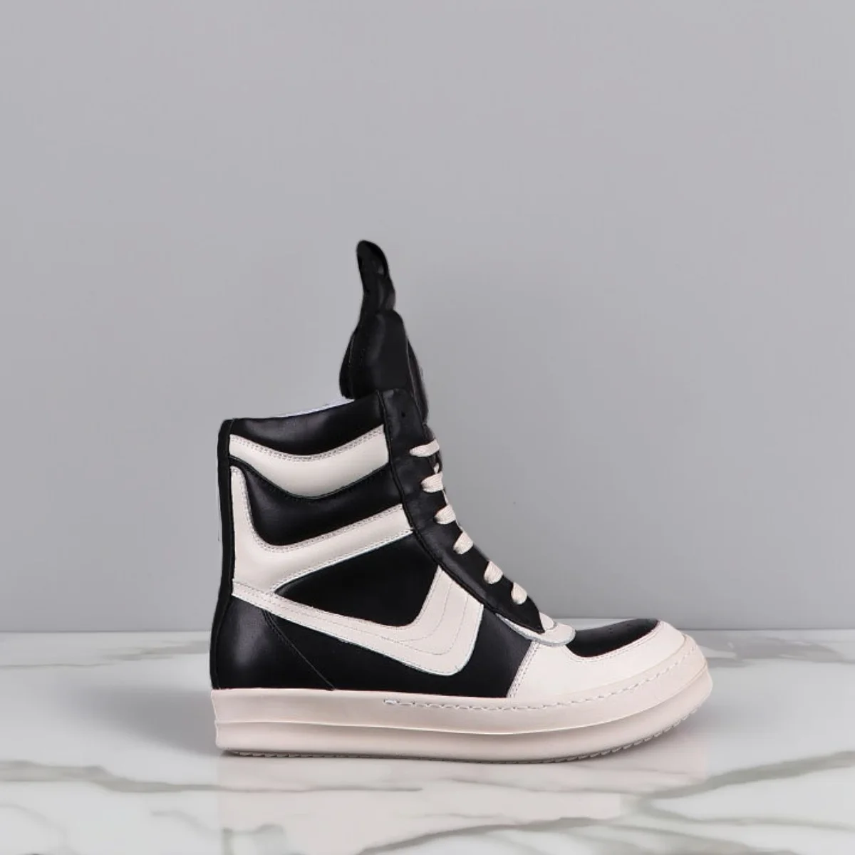 

Мужские высокие ботинки, повседневные туфли из натуральной кожи на шнуровке и молнии, черно-белые кроссовки, роскошные дизайнерские осенние туфли