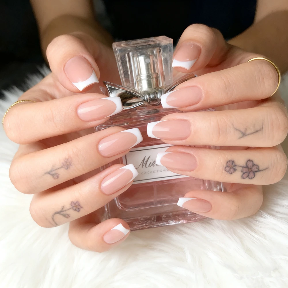 

Short Coffin Acrylic Nails Press Ons Natural Nude DIY Fake Nails Tips With Glue For Woman Japanese Manicure Accessories