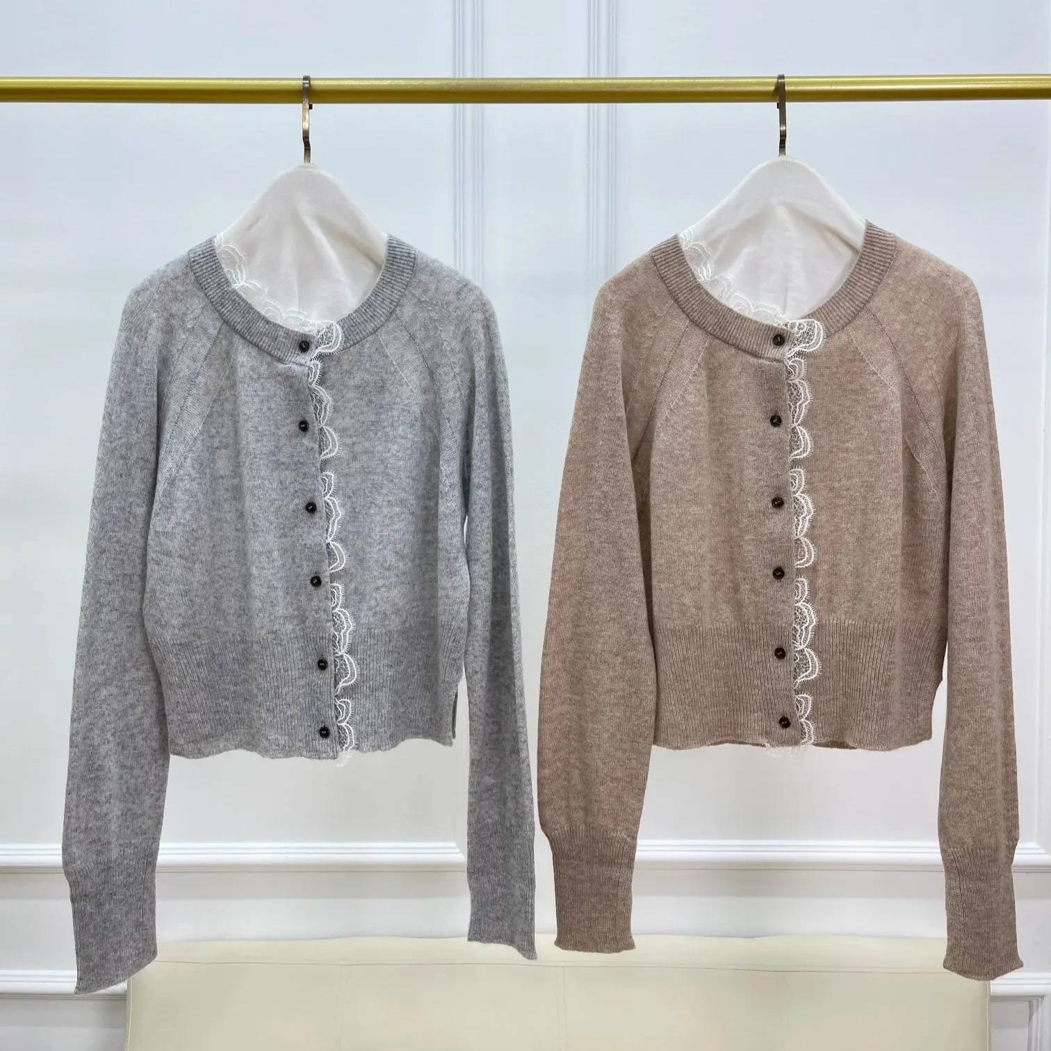 

Women Lace Embroidery Spliced Cashmere Sweater Long Sleeve Single Breasted Elegant Knitted Cardigan sweater