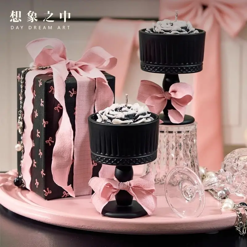 French Retro Black Frosted Candle Holder Home High-end Aromatherapy Candle Glass Base Atmosphere Decorative Ornaments