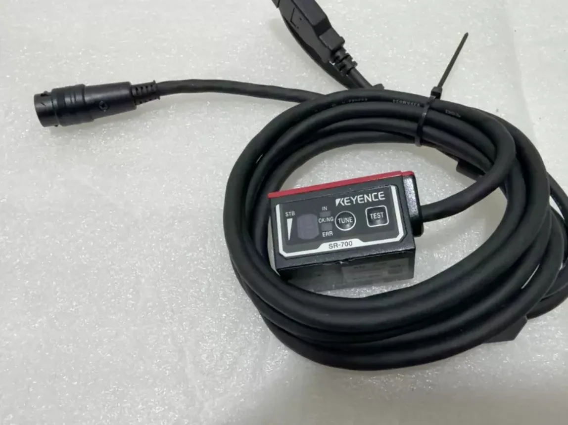 1PC  KEYENCE SR-700  Code Reader  SR700#Xing