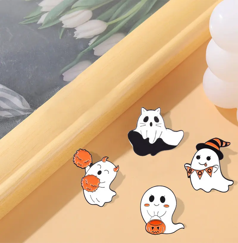 Alfileres esmaltados, broches de fantasma volador bonitos y espeluznantes, insignia gótica de calabaza Boo, botones Pinback, accesorios ¡Feliz Halloween! Fantasma