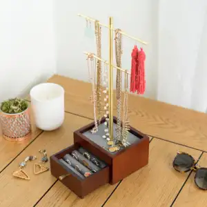 Women's Jewelry Holder, Gold, 4.50 x 5.25 x 15.00 inches