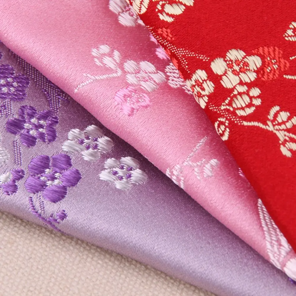 Fashion Satin Jewelery Bag Buckle Embroidered Wallet Chinese Style Purse Jewelery Storage Bag Birthday