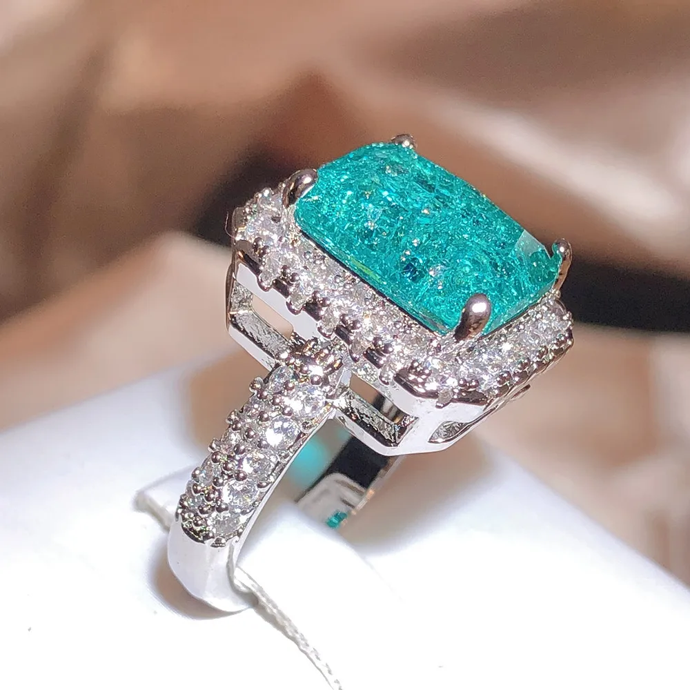 2024 New Exquisite Lake Blue Rectangular Emerald Zircon Ring for Women Fashion Jewelry Accessories Wedding Engagement Jewelry