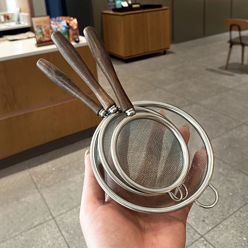 

Stainless Steel Wooden Handle Small Colander with Fine Mesh Multi-function Oil Strainer Flour Sifter Kitchen Baking Tool