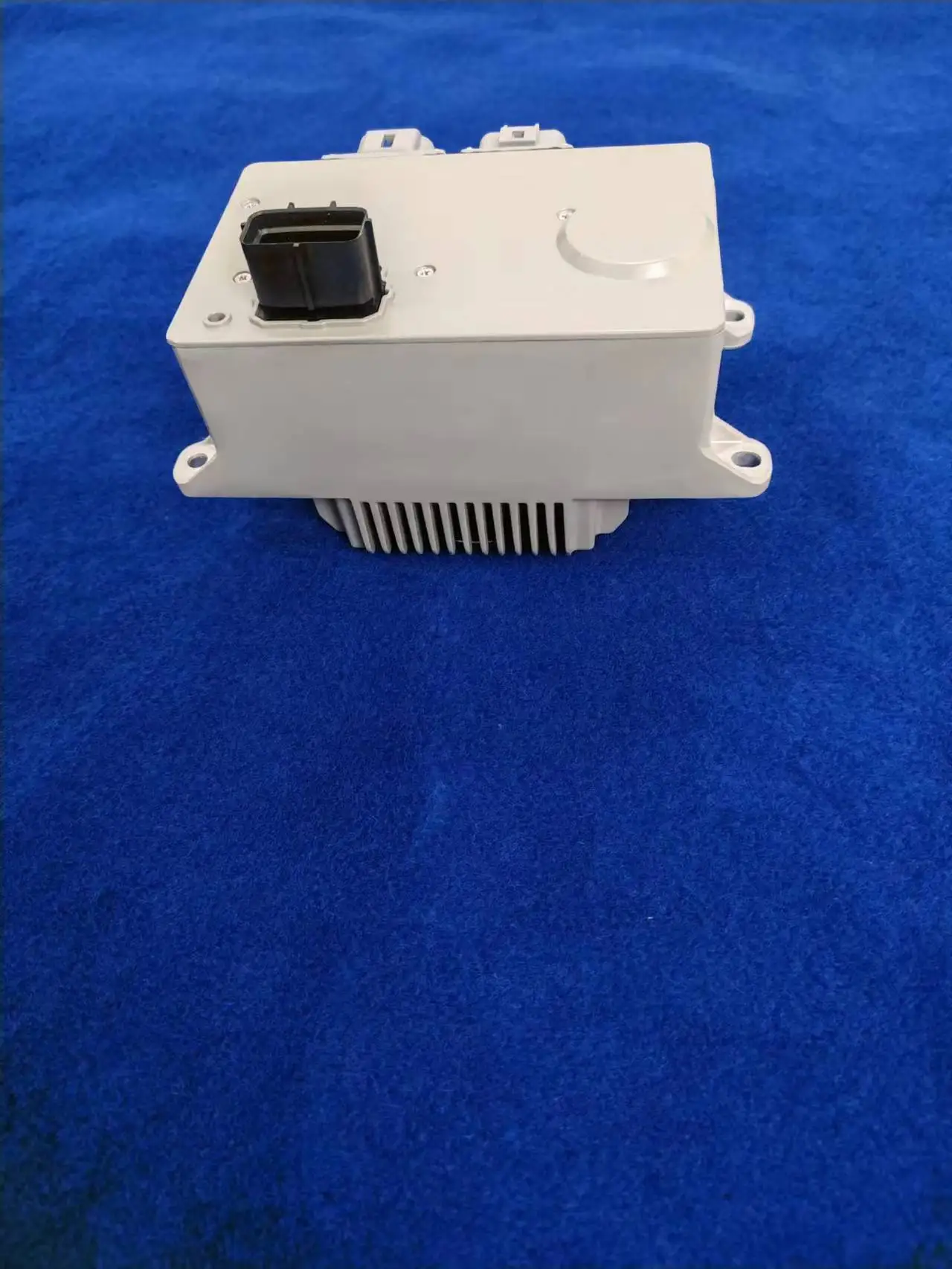 Modèle de batterie au lithium de chargeur de batterie 1.8 kw 96v 16A EV (HK-H-H132-16)