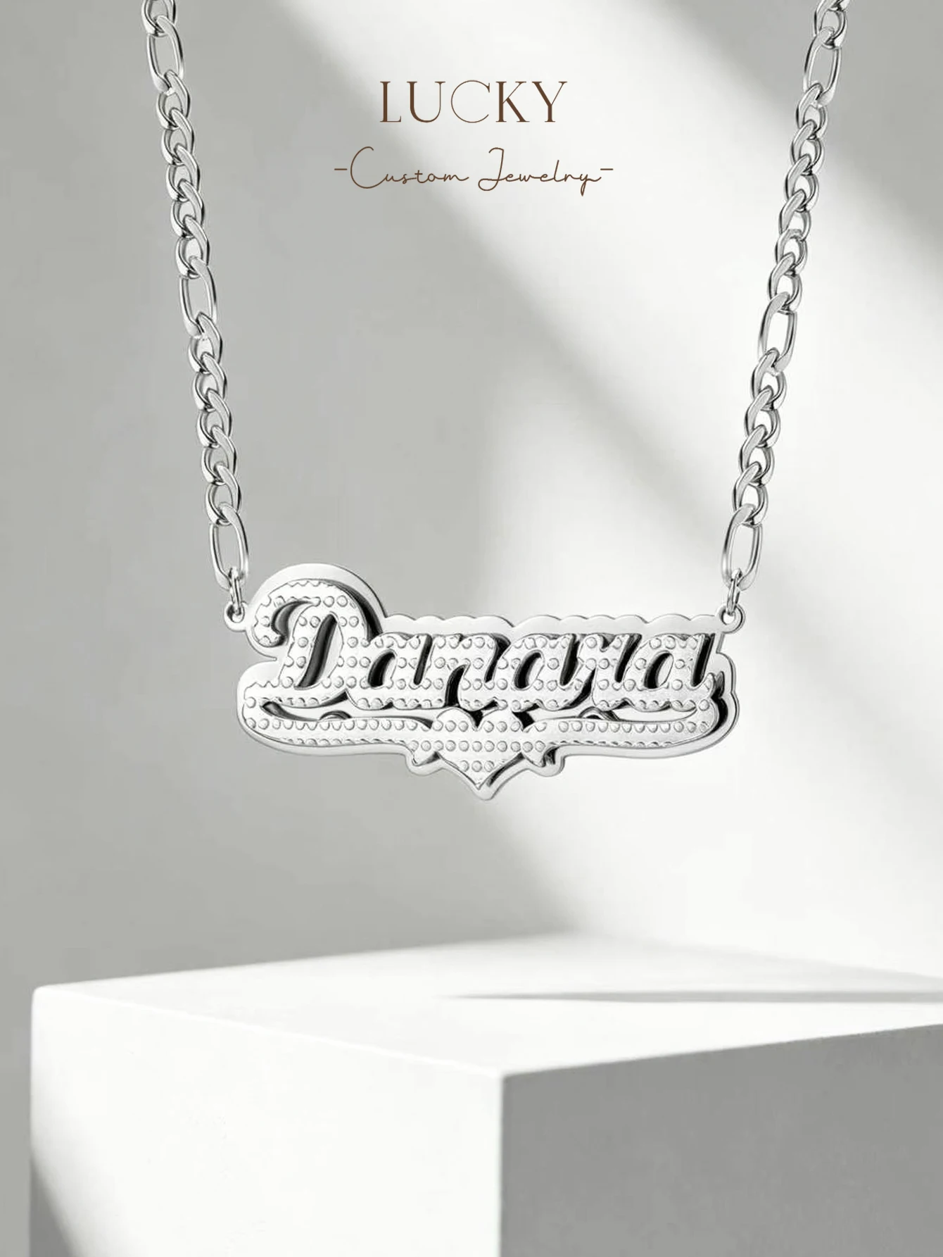 1 DIY custom women's name corrosion necklace, length 45 centimeters, customizable name, simple daily style, product includes gif