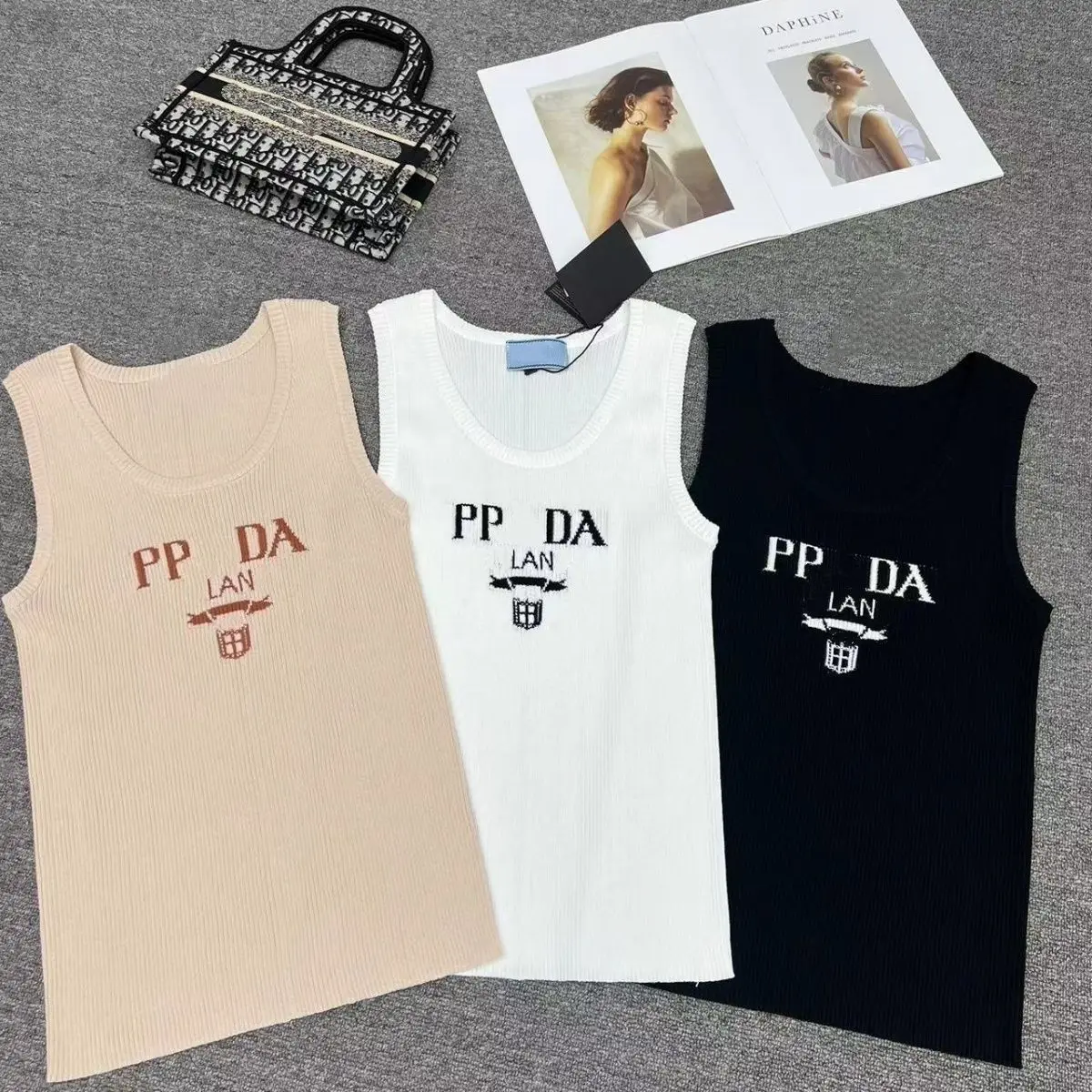 

European American Temperament Letter New Suspender Knitted Slim Fit Versatile Vest Summer Day Base Sleeveless Outerwear Top