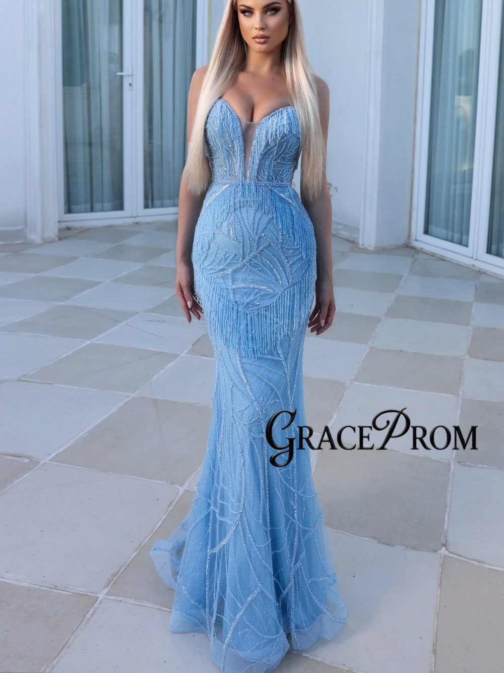Glitter Blue Tassel Evening Dress Sexy Deep V Neckline Mermaid Prom Gown Delicate Beading Customized Cocktail Party Wear