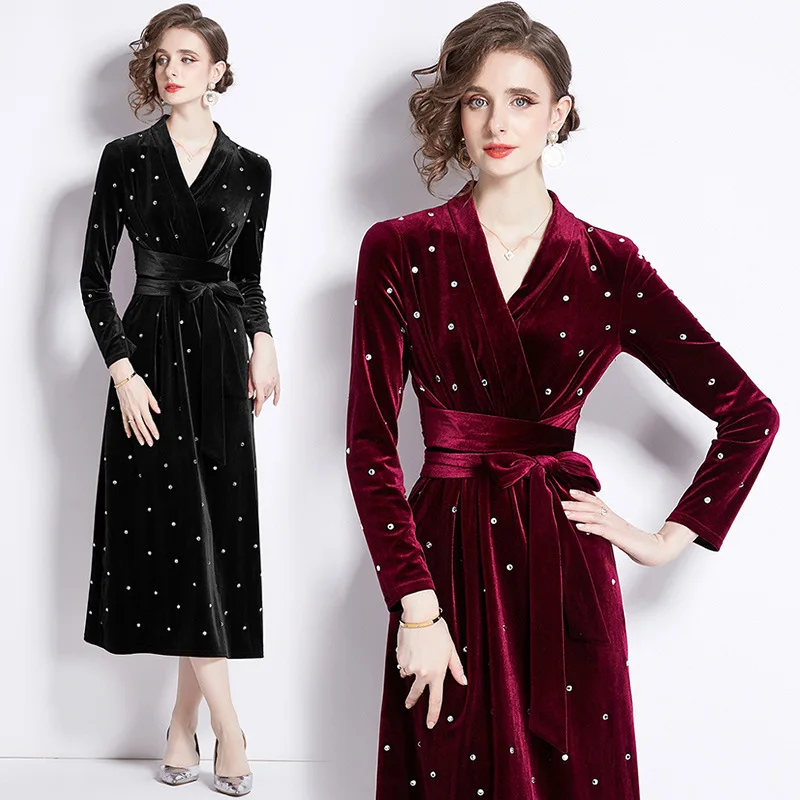 Elegant Elegant temperament light luxury Hot Diamond Velvet dresses early spring French retro style V-neck long sleeve dress