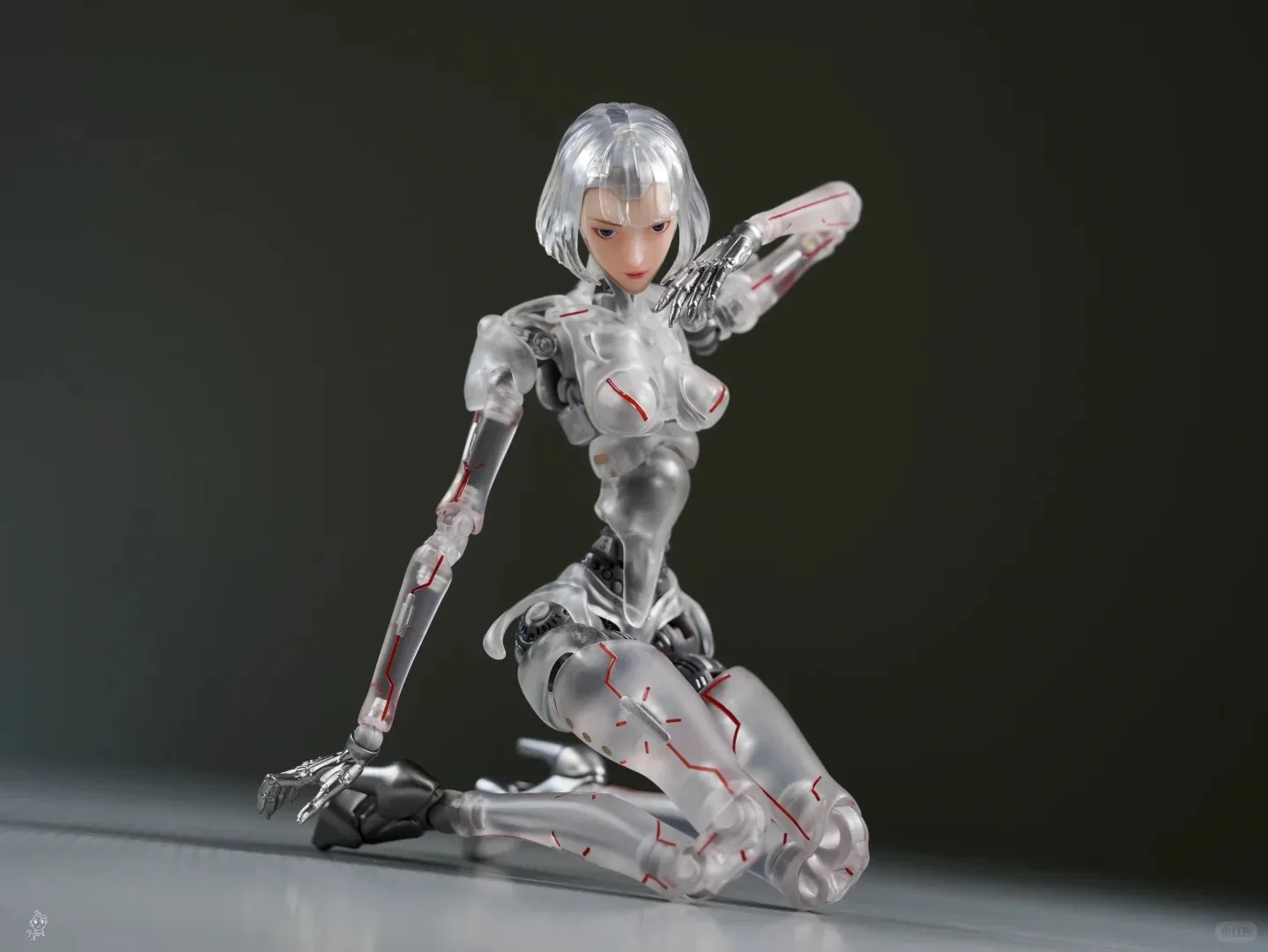 Guke 1/12 Scale Women Soldier Robot Agent C1 Action Figure Model Transparent Skeleton Full Set 6-Inches Collection Toy