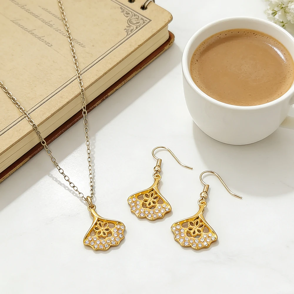 Vintage Fashion Pieces - Hollow Ginkgo Leaf Diamond-Encrusted Jewelry Set,