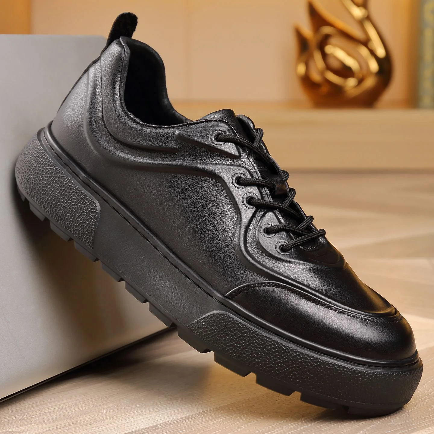 

New Style Genuine Leather Shoes Men Casual Cowhide Board Shoes Business Luxury Brands Fashion Flat bottom 37 Size 45 Khaki Brown