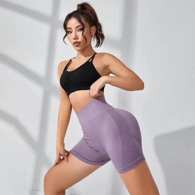 Women Seamless Knited Sports Shorts Elastic Slim Tights High Waist Butt Liftting Gym Trainning Yoga Fitness Three Point Shorts