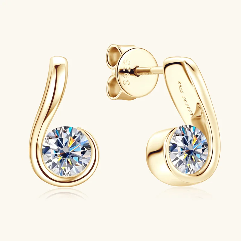 

Apaison 0.5 ct D Color Real Moissanite Gold Plated Stud Earrings For Women Fine Jewelry 925 Sterling Silver Ear Studs Girl Gift