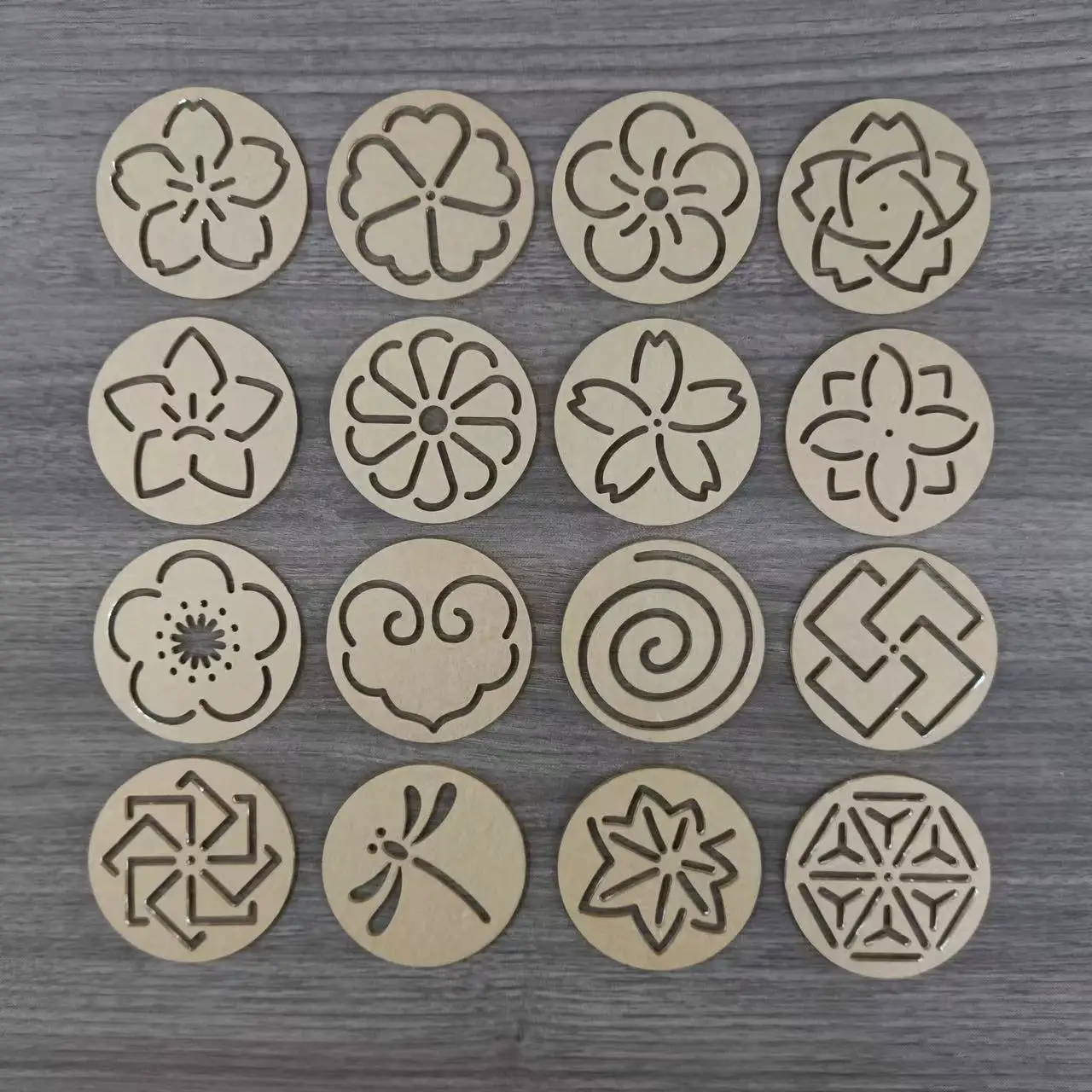 Sashiko ricamo modello acrilico fiore crisantemo libellula fiore di ciliegio modello a spirale modello di disegno a mano