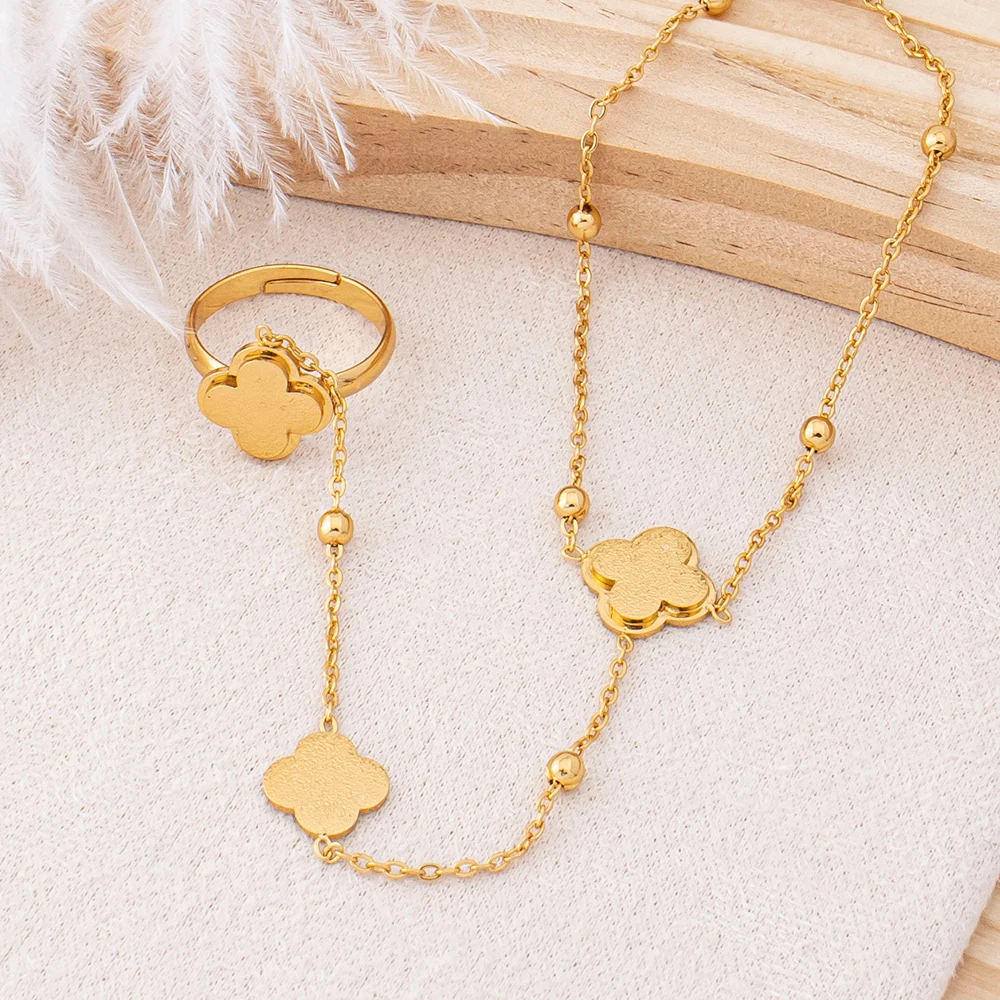 Women 18K Gold Plated Lucky Four Leaf Clover Connected Hand Chain Ring Adjustable Elegant Lucky Jewelry Gift For Girls Ladies