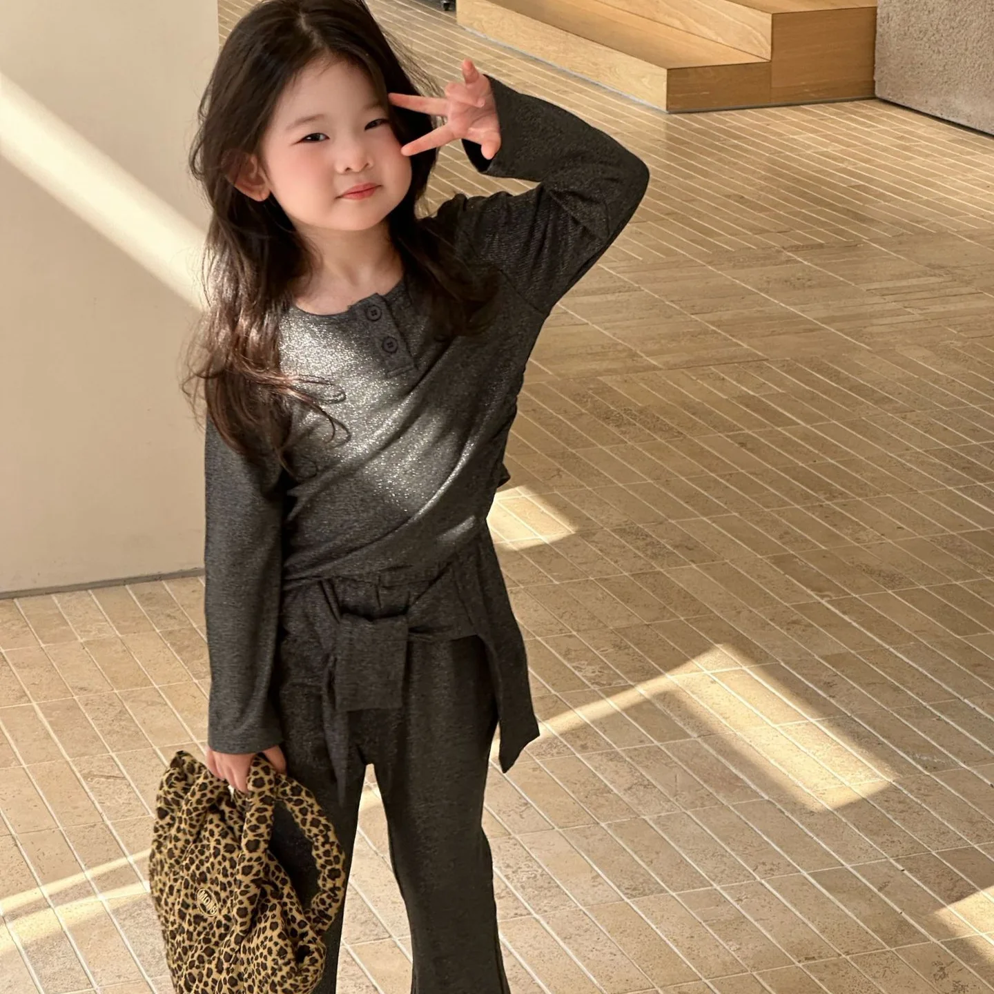 Girls Set 2025 Autumn Korean Version Slim Fit Round Neck Bottom Shirt Flared Pants Two-piece Set Daily Fashion Comfortable Soft