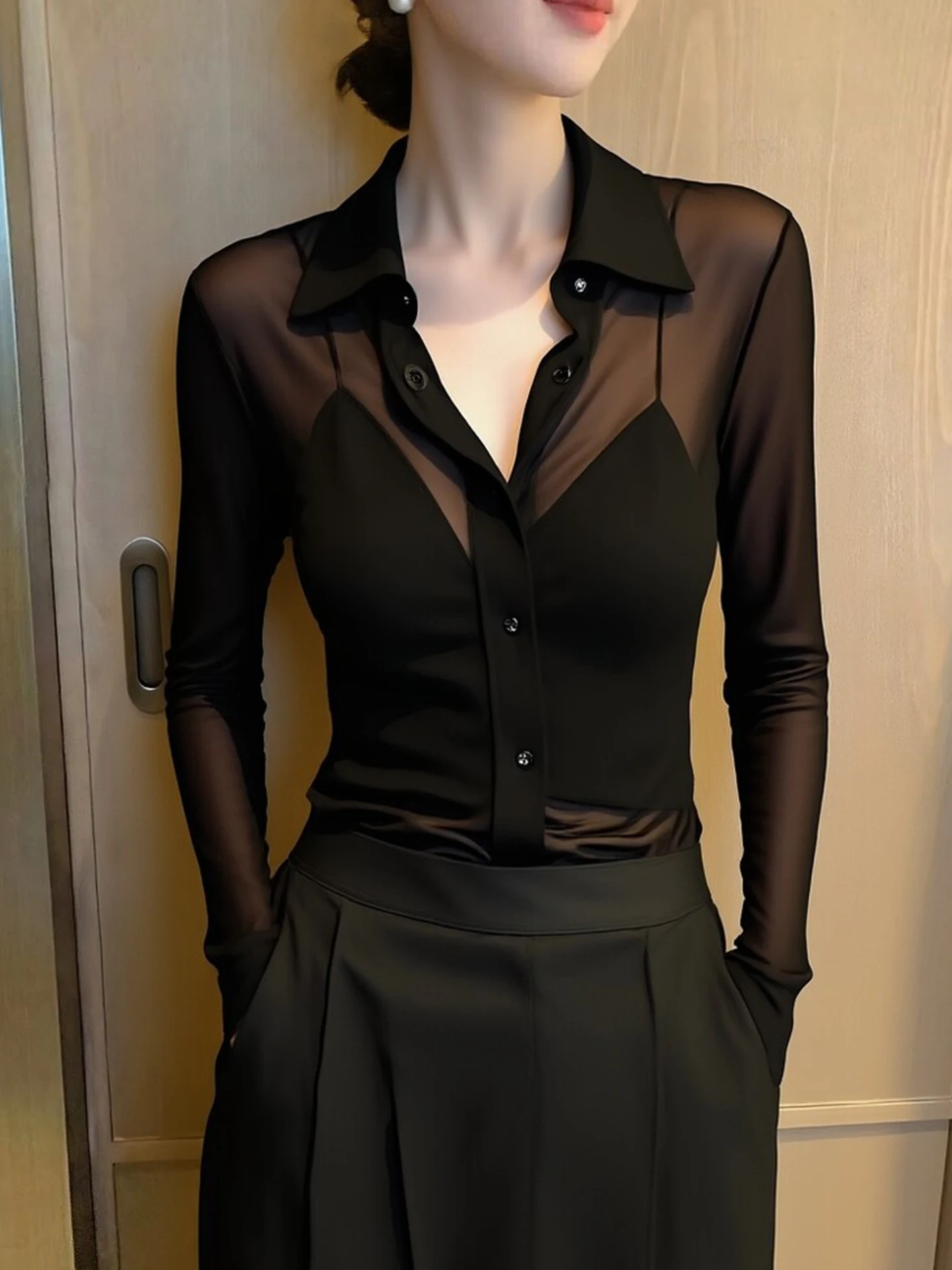 Slim Fit Long Sleeve T-Shirt Women's Fashionable Versatile Base Layer Shirt Turn-down Collar Single Button Design Sensation Top
