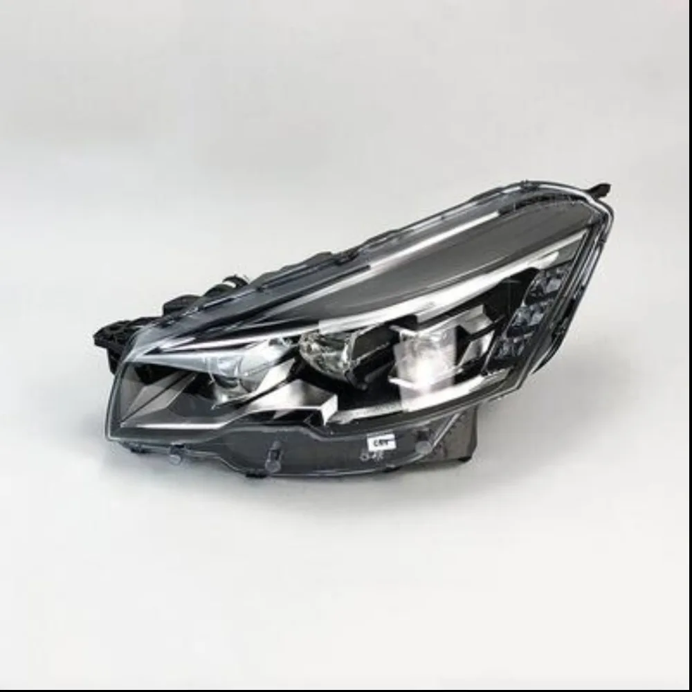 

led Headlight assembly For Peugeot 508 2015-18 DRL daytime running light turn signal head lamp