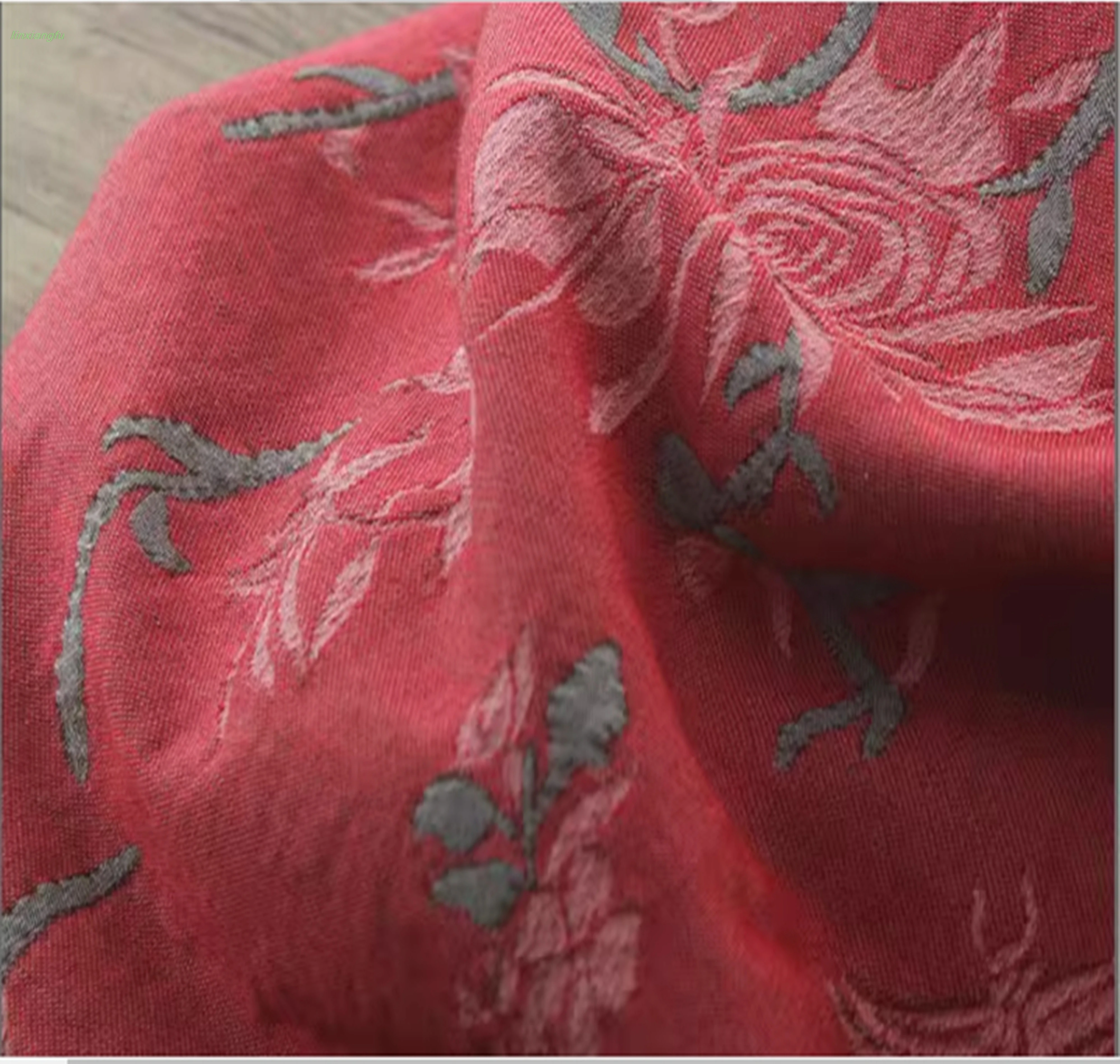 

Новая растительная жаккардовая ткань на осень и зиму, утолщенная шерстяная и хлопчатобумажная ткань для одежды, приятная для кожи.