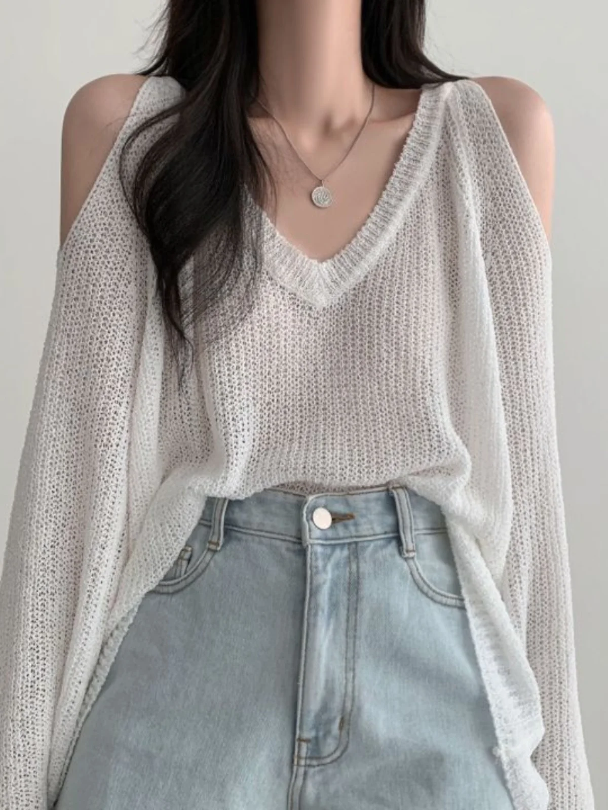 البلوزات لاعبا البلوفرات النساء الأزرق الداكن Y2K الكتان القوطية الظهر شبه المجهزة الفن الغربي الياقة المدورة الكشمير الموضة الحديثة الدافئة