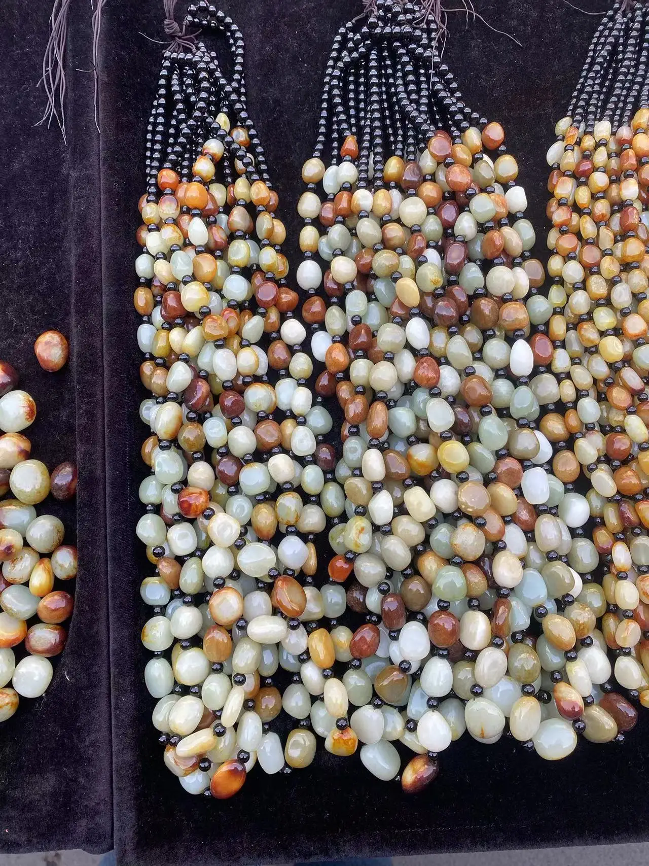 Unisex Natural Hetian Jade Primary Colours Necklace Pendant Original Stone Shape Beads Fine Jewelry