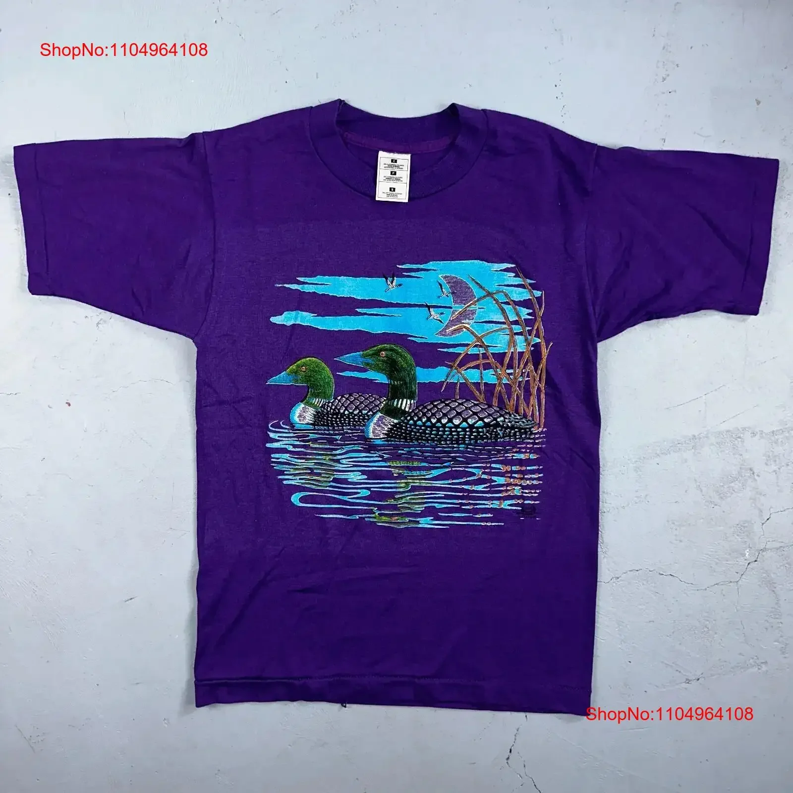 

Ducks Mallard 90s VTG T Shirt Purple Lake Small Moon Cartoon Hunting vintage Washed Comfortable Top For Everyday Wear Soft