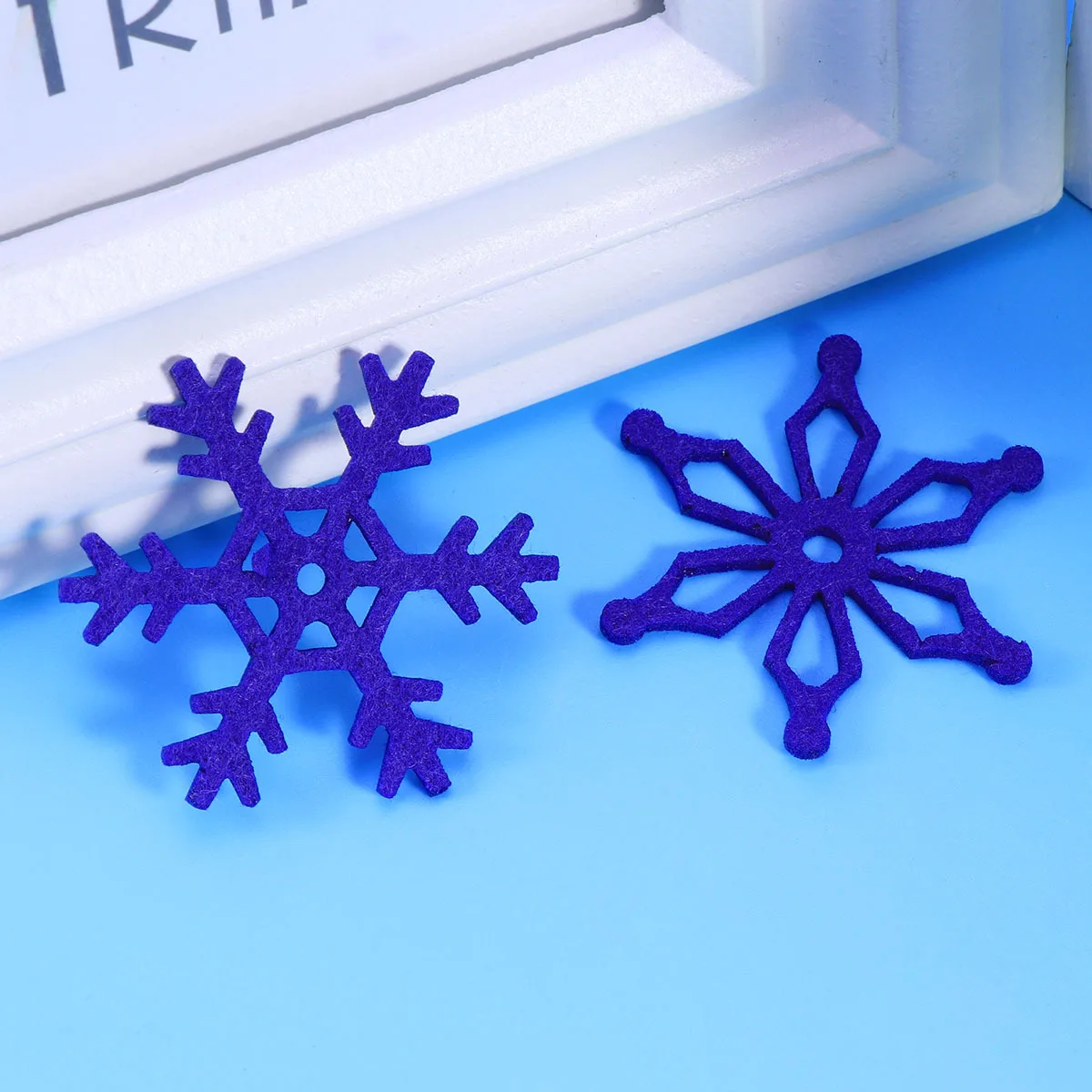 

40Pcs Christmas Snowflake Felt Ornaments Cartoon Pattern Xmas Hanging Decorations for Tree Gifts Holiday Decor