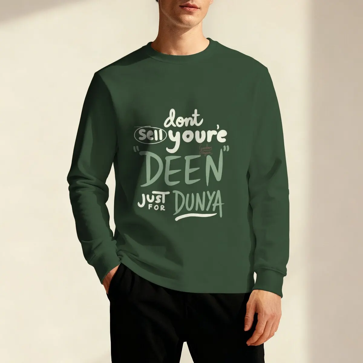 

Мужская толстовка с круглым вырезом с длинными рукавами и зеленым текстовым принтом, подходит для весны и осени.