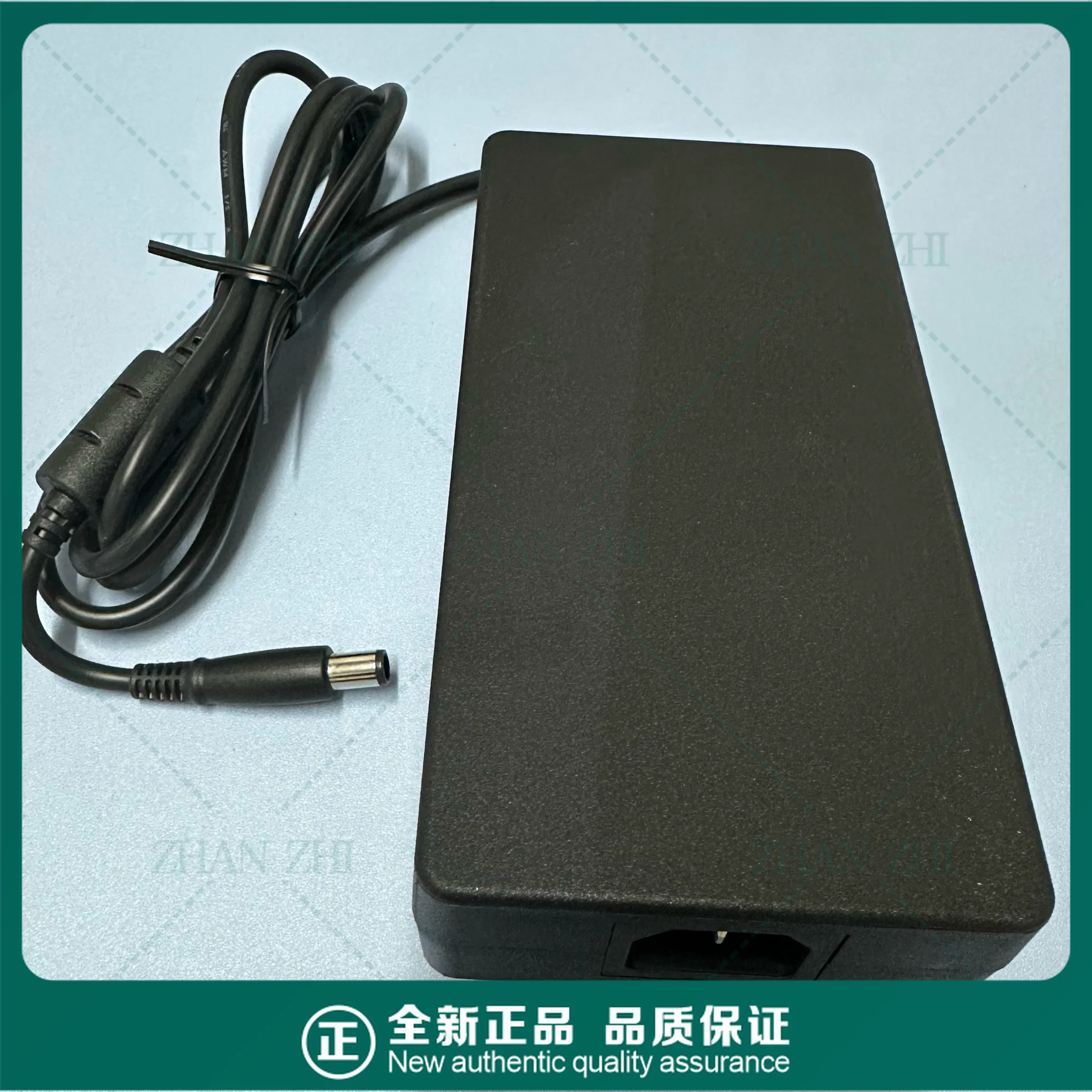 

Новый адаптер переменного тока для FSP FSP230-AJAN3 19,5 В 11,79 А 230 Вт 7,4x5,0 мм 5,5*2,5 мм для зарядного устройства для ноутбука