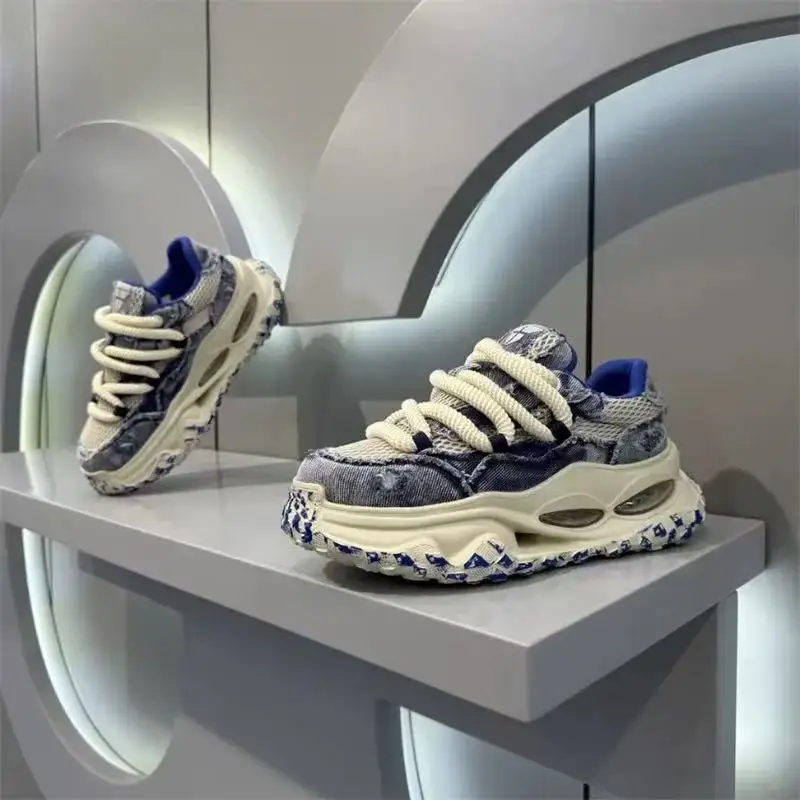 

2025 New Men's Board Shoes,sneakers,skate shoes,Casual Shoes Non-Slip Elegant Outdoor Daily Wear Cushioned Travel Lightweight