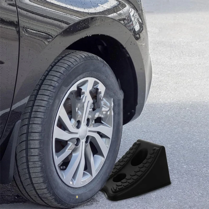 1pcs/2pcs Wheel Chocks Heavy Duty Anti-Slip Triangle Rubber Wheel Chocks For Truck Rv Camper Trailer Car, Solid Tire Stopper Car