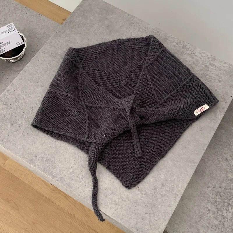 Koreanischer Wollmischschal für Damen, vielseitig einsetzbar für Herbst und Winter, warm und schützend für den Hals, gestrickter dreieckiger Schal. – Detail 4