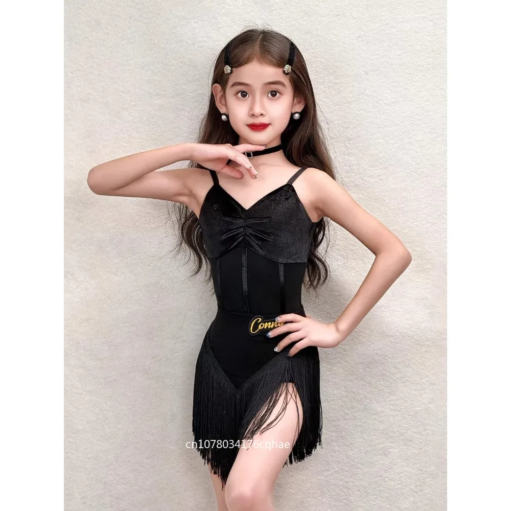 

2026 Spring New Style Latin Dance Clothing Girls Daily Practice Set with Flowing Tassels on the Shoulder Half-Dress Training Set