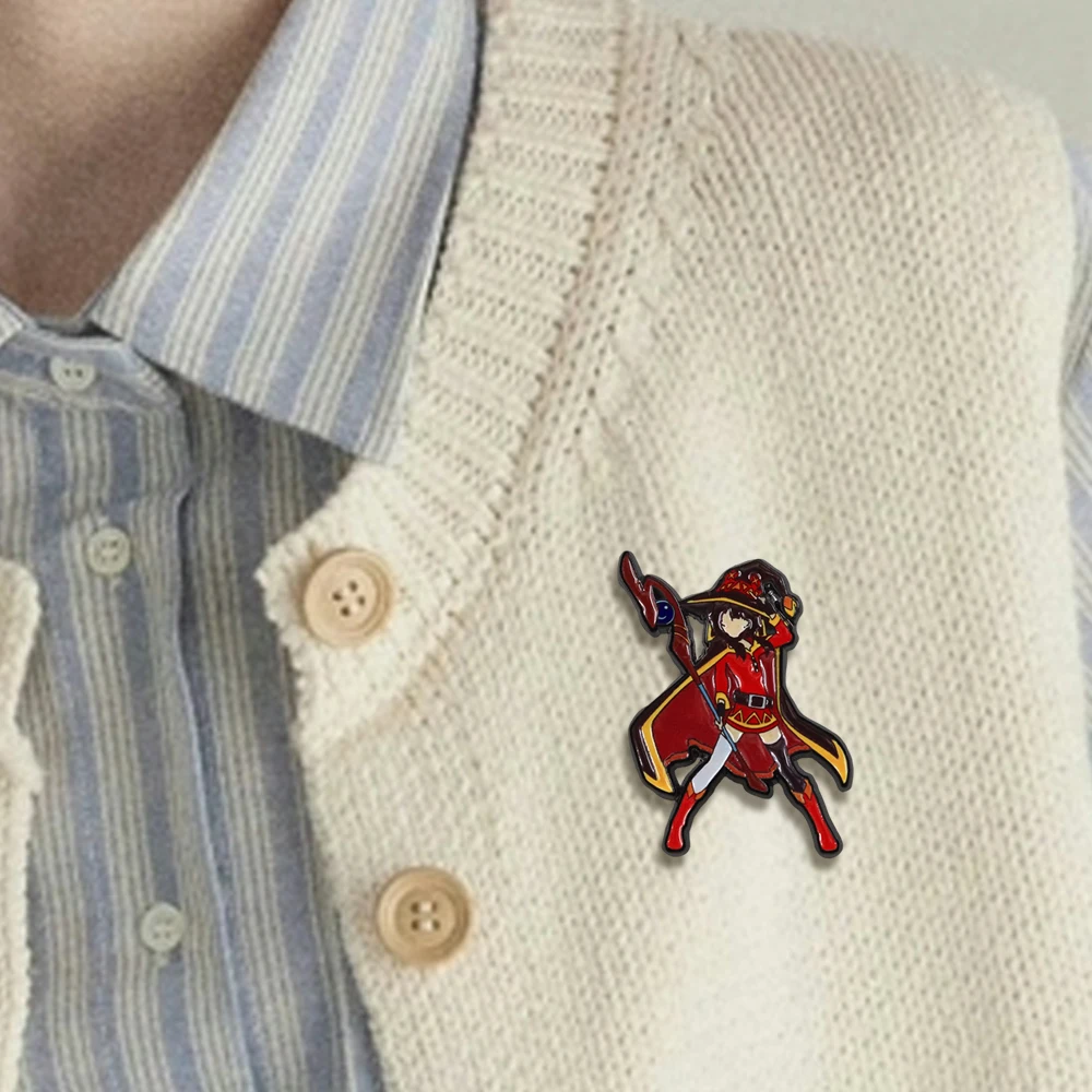 KonoSuba Cartoon-Charakter-Brosche Megumin Magier-Abzeichen Klassische Anime-Peripherie Emaille-Pin Fans Sammlerstück Taschen-Accessoire Geschenk – Detail 6