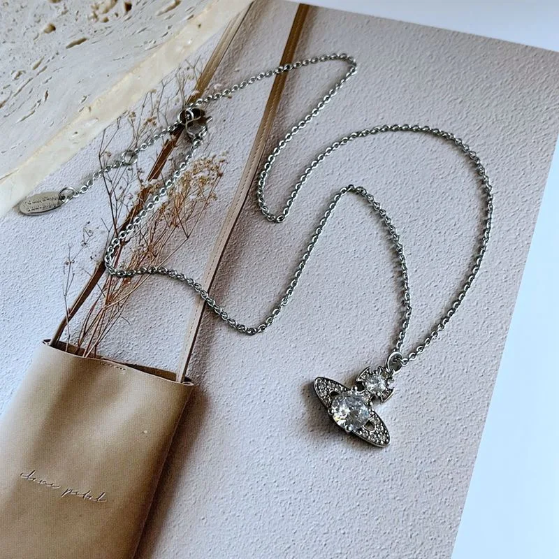 

Faionable Zircon Embedded ape Nelace Luxury mat Design Ins Sle Jewelry for Commuting Women