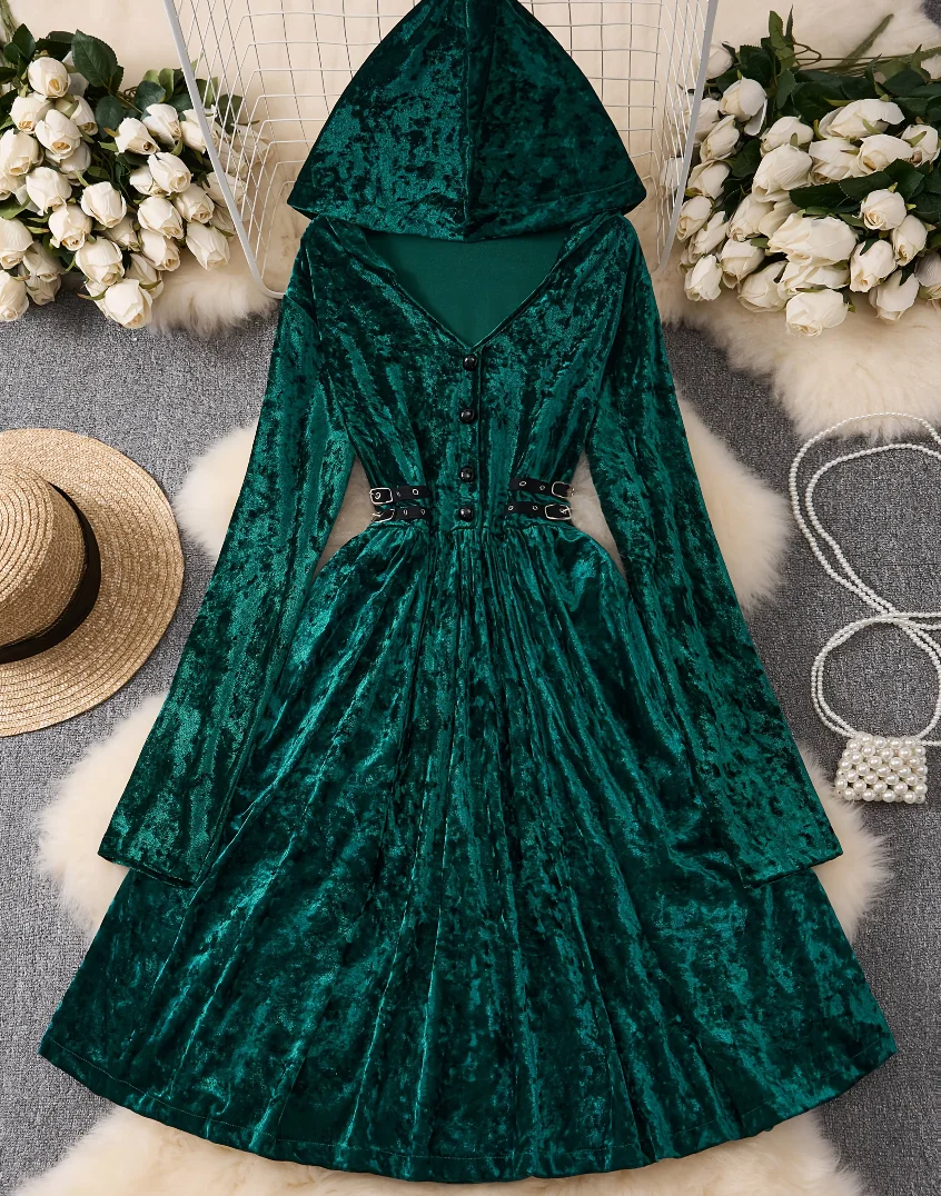 

Mini button-like hooded plus-size dress with buttons, shoulder straps, long-sleeved pleated A-line dress