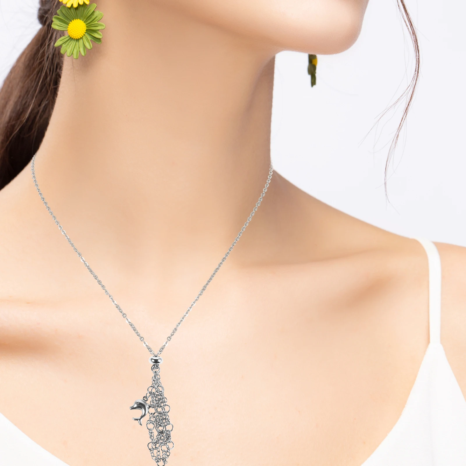 

Mesh Crystal Cage Necklace Pendant Holder Women Weave Silver Metal Adjustable Chain Rock Gemstone Cage Unique Design