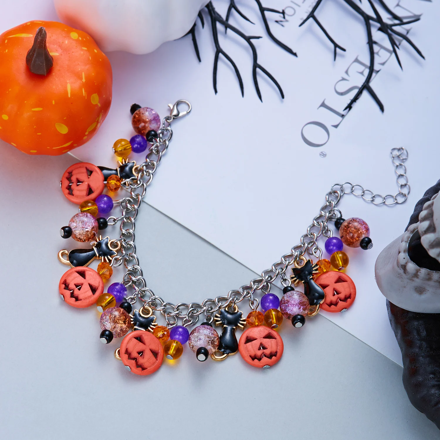 Halloween Multi-Element Kürbis-Geist-Anhänger Armband für Damen und Herren, Schwarze Katze Totenkopf Metallketten-Armband, Festival Schmuck Geschenk – Detail 7