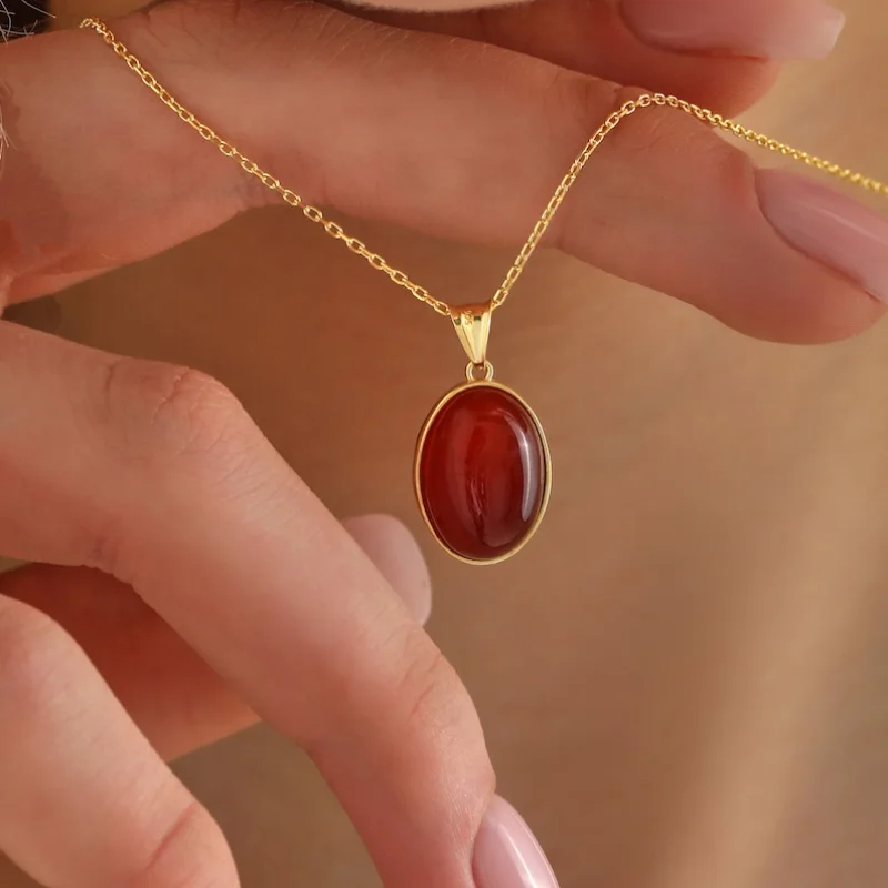 Collier cornaline naturelle en or 14 carats, fait à la main, bijoux en cristal brut de guérison, bijoux en pierre de cristal, pendentif d'amour pour ses femmes