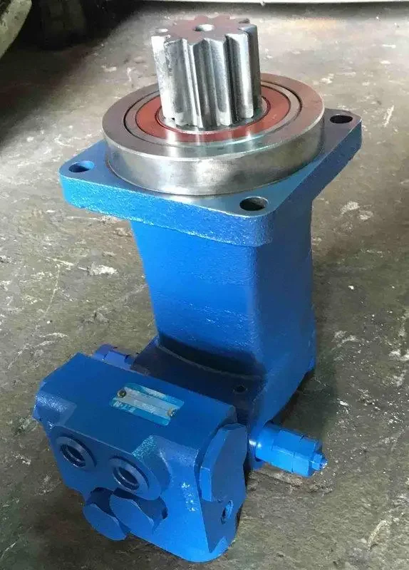 2-200dos-e3 RG138-61280 Kubo ta U15 U17 Hydraulic Swing Motor Eaton 2-200DOS-E3