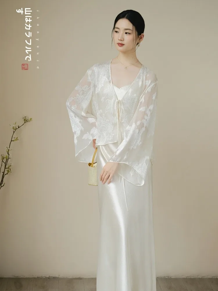 

Новая коллекция 2025: Весенне-летняя женская верхняя одежда в китайском национальном стиле с вышивкой, высококачественный солнцезащитный топ из полиэфирного волокна