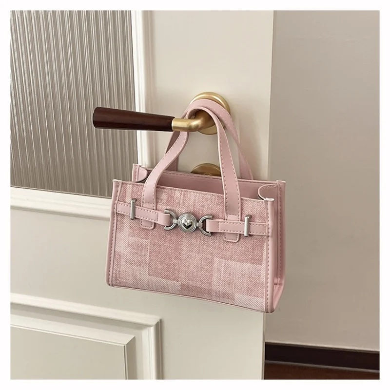 

Новая модная сумка через плечо в стиле ретро, роскошная изысканная сумочка, высококачественная маленькая квадратная сумка-мессенджер для женщин, сумка через плечо для повседневного использования.