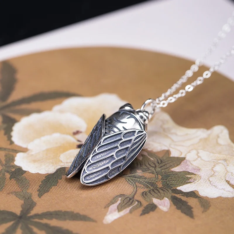 S925 Silver Retro Thai Silver Golden Cicada Pendant, Knowledge Soars to the Necklace, Collarbone Chain, Gift to Student A147